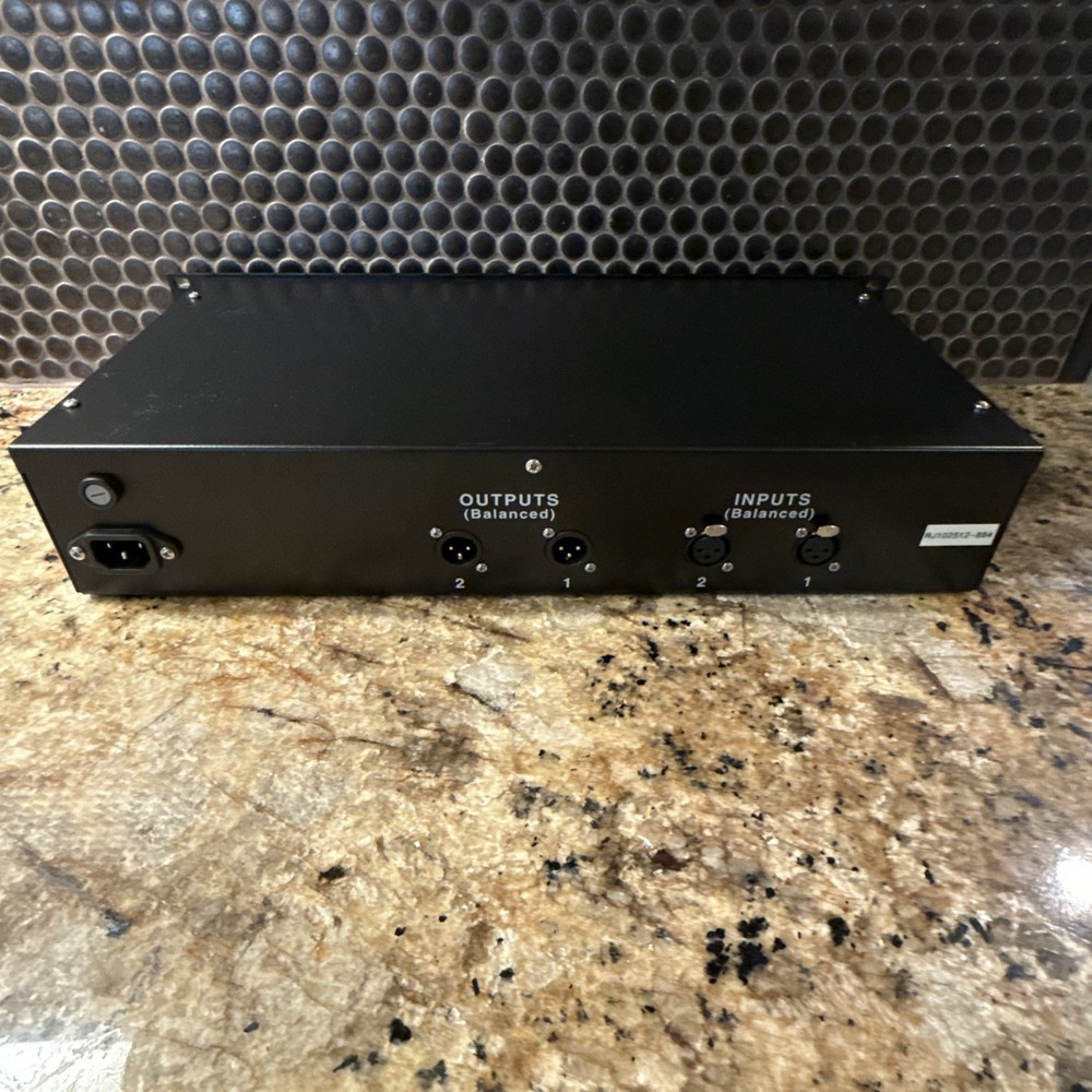 VINTECH AUDIO DUAL72 Mic Pre-Amp Processor Black. Class A, All Discrete.