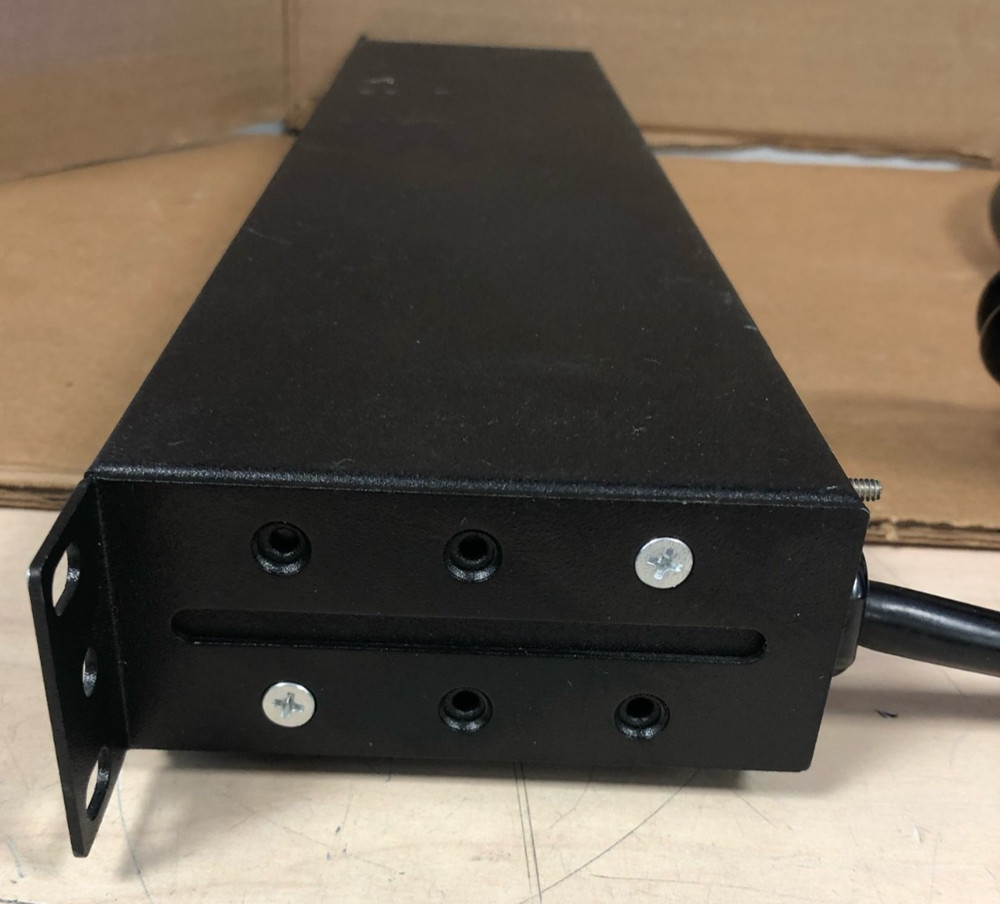 APC POWER DISTRIBUTION UNIT AP9555