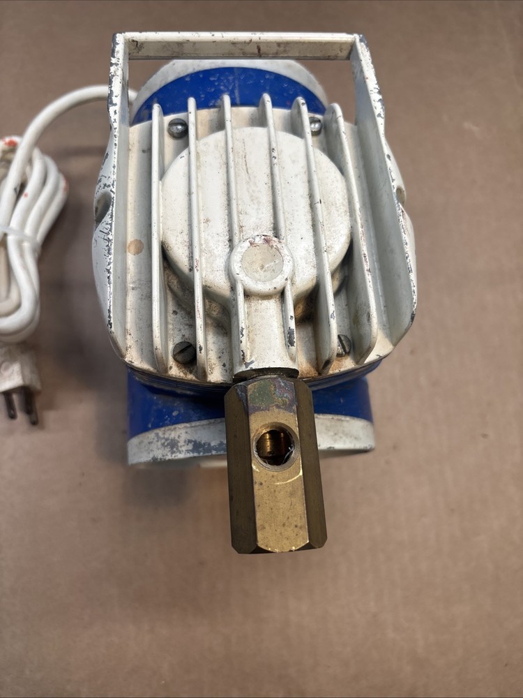 Badger Air-Brush Compressor Model 180-1, Oil-less Diaphragm Compressor
