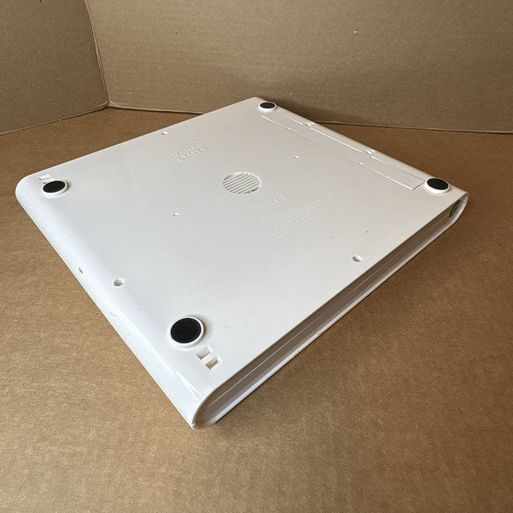 FlashPad Electronic Light & Touch Games Toy Element White Pre-owned Memory Game