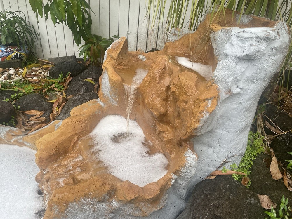 Decorative yard fountain and basin