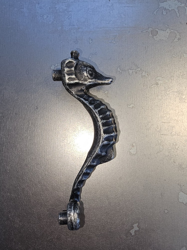 Hickory Hardware Southseas Seahorse Cabinet Pull