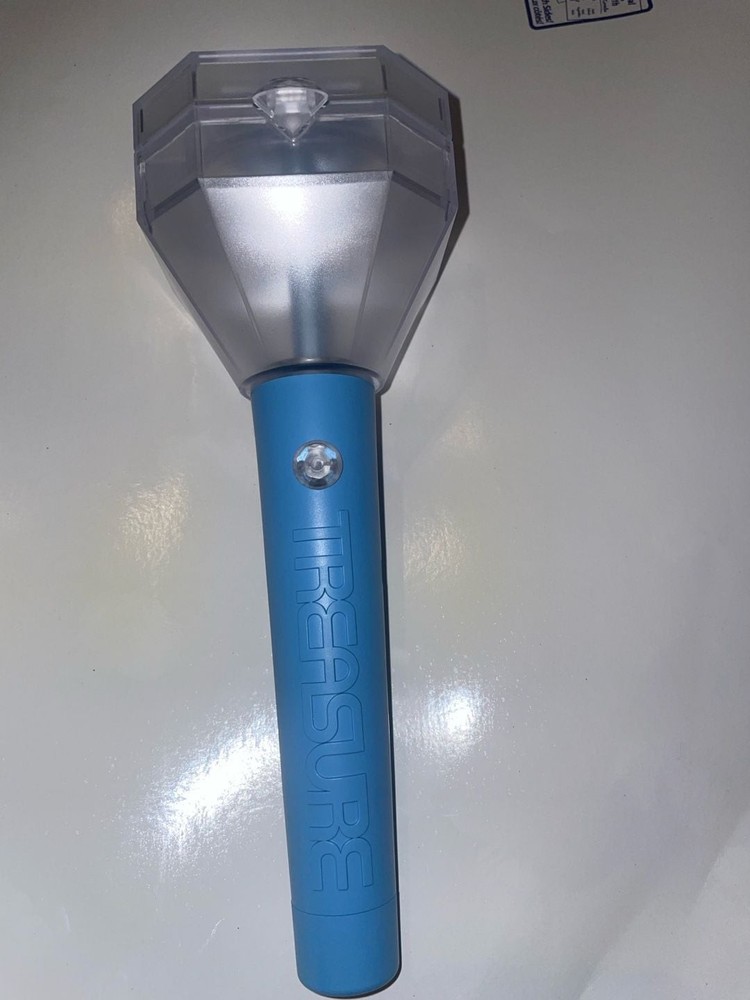 Treasure Official Light Stick (Teu-Light) Version 1