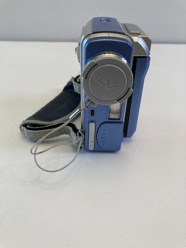 DV5500 MUSTEK Video Camera MPEG4 Digicam No Cords Untested
