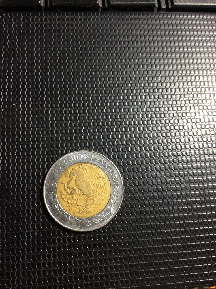 Mexico 2 Pesos 2011 As Pictured. Free Postage