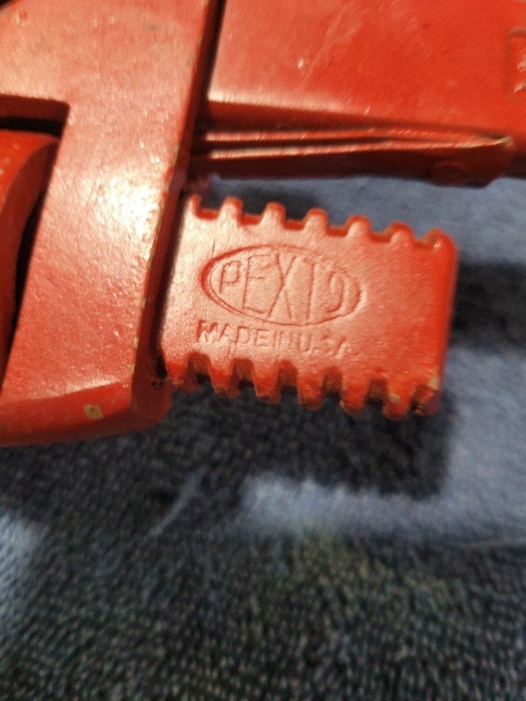 Vintage PEXTO Pipe Wrench