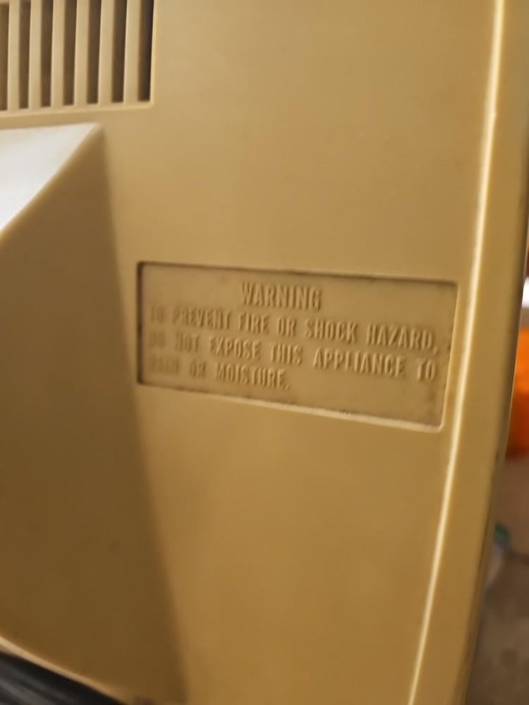 Vintage TV Sears Roebuck Co. SOLID STATE 1970's Pull Button Model 564 Television