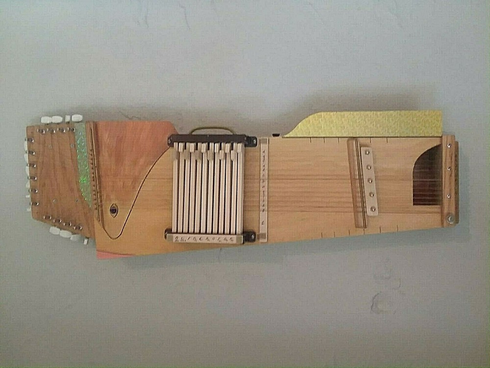 'Ear'idescent Nightingale Autoharp (original design - prototype - no 5/7)