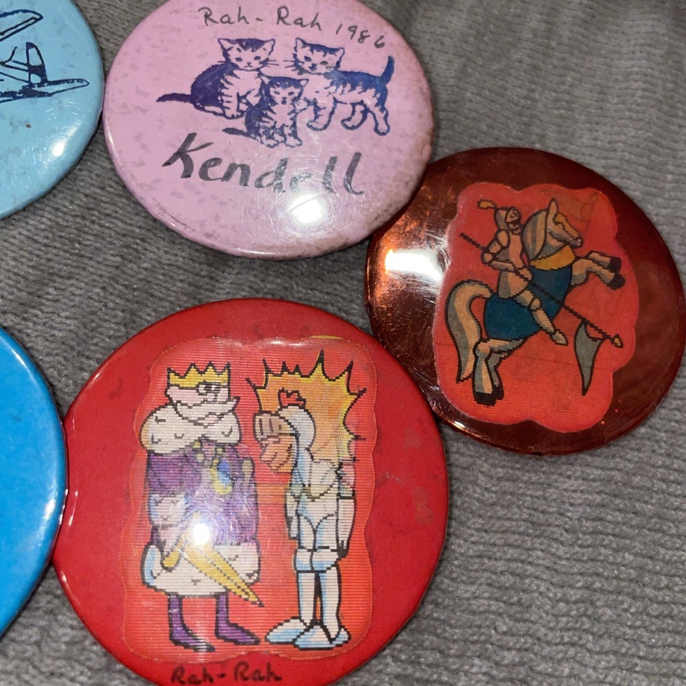 10 Mixed Vintage Rah Rah Read! Pinback