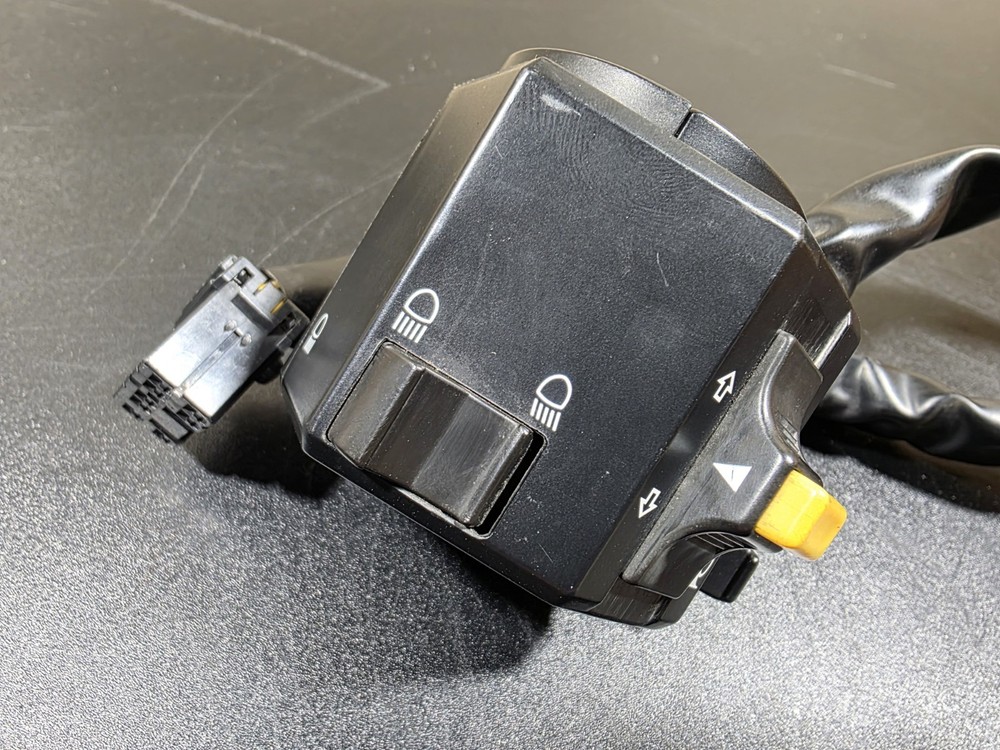 2009 Buell 1125 1125CR Left Handlebar Switch Lighting Switch #NV4-12