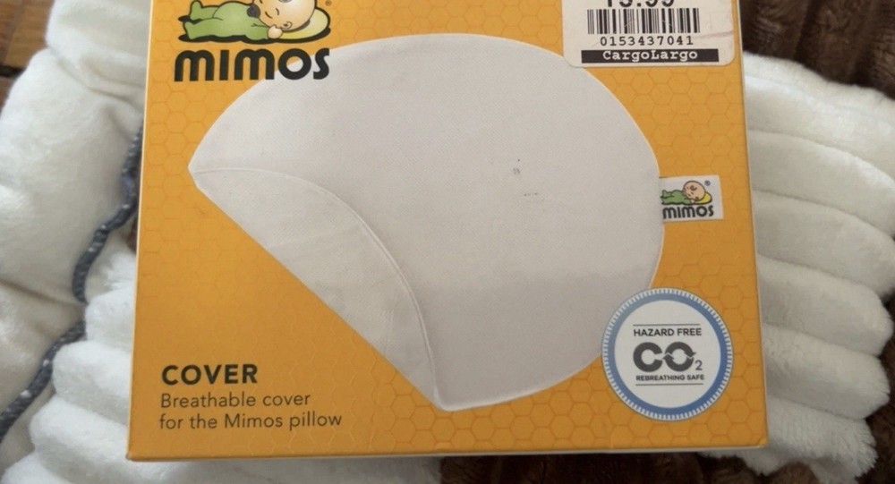 Mimos Breathable Cover For Pillow