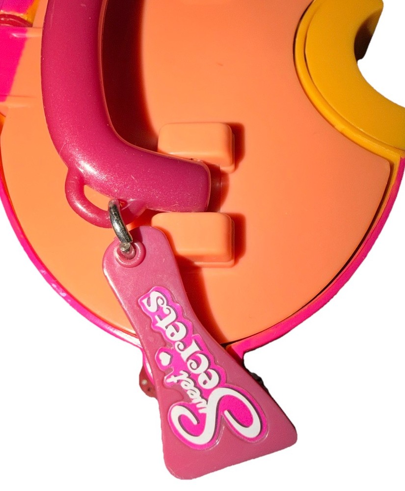 Sweet Secrets Poly Pockets Tower CHIC BOUTIQUE Mall Playset 2007