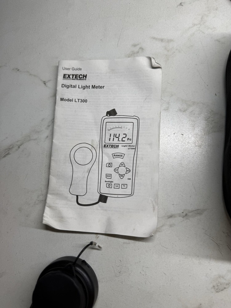 Extech LT300 Digital Light Meter