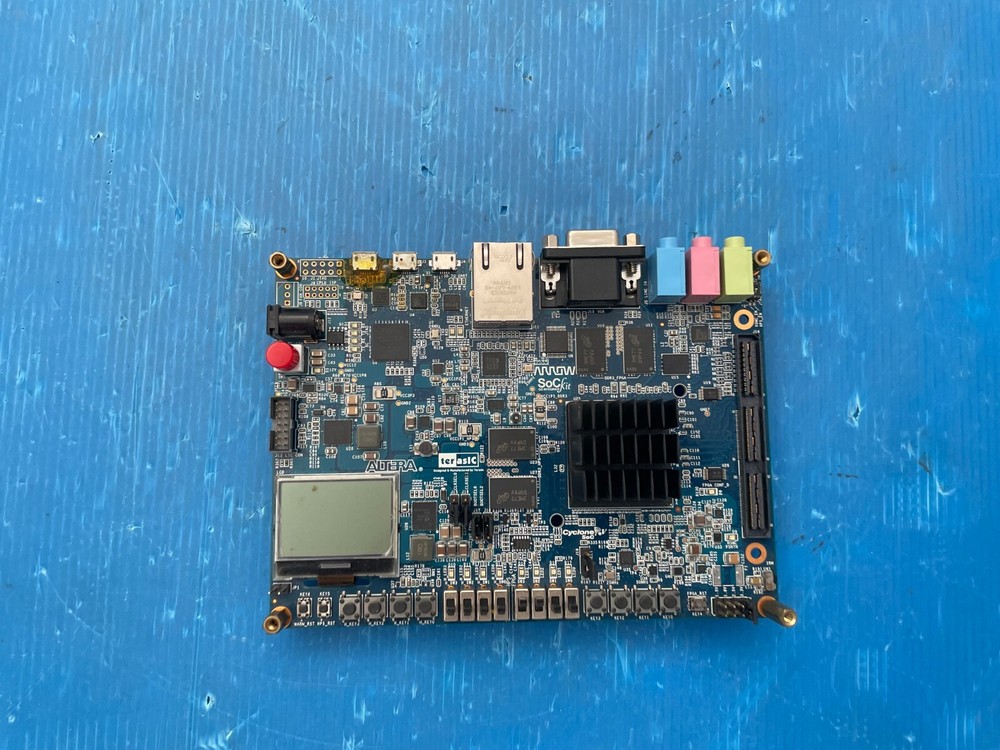 Terasic Altera FPGA Development Mainboard SoC Kit