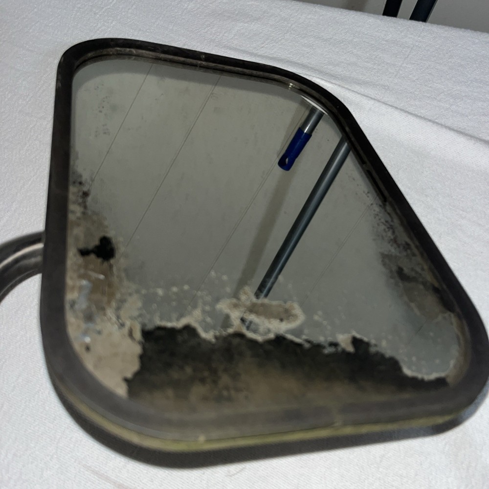 45000, Universal Truck & Camper-Large, Low Mount Stainless