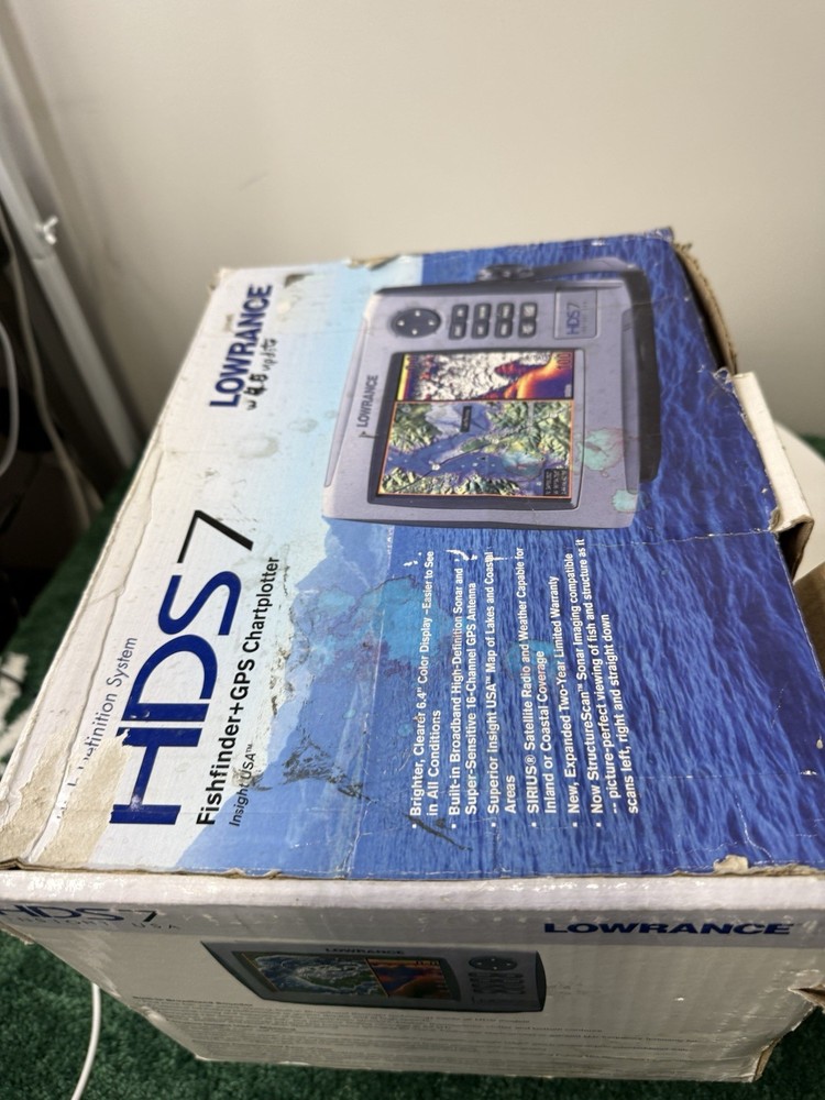 Lowrance HDS 7 Insight Fishfinder + GPS Plotter - Please See Description & Pics