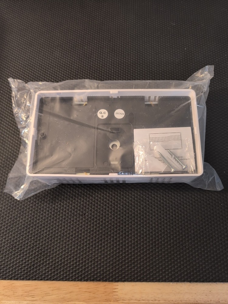 Heath Zenith Door Chime Basic Series Wired - White Model 18000088