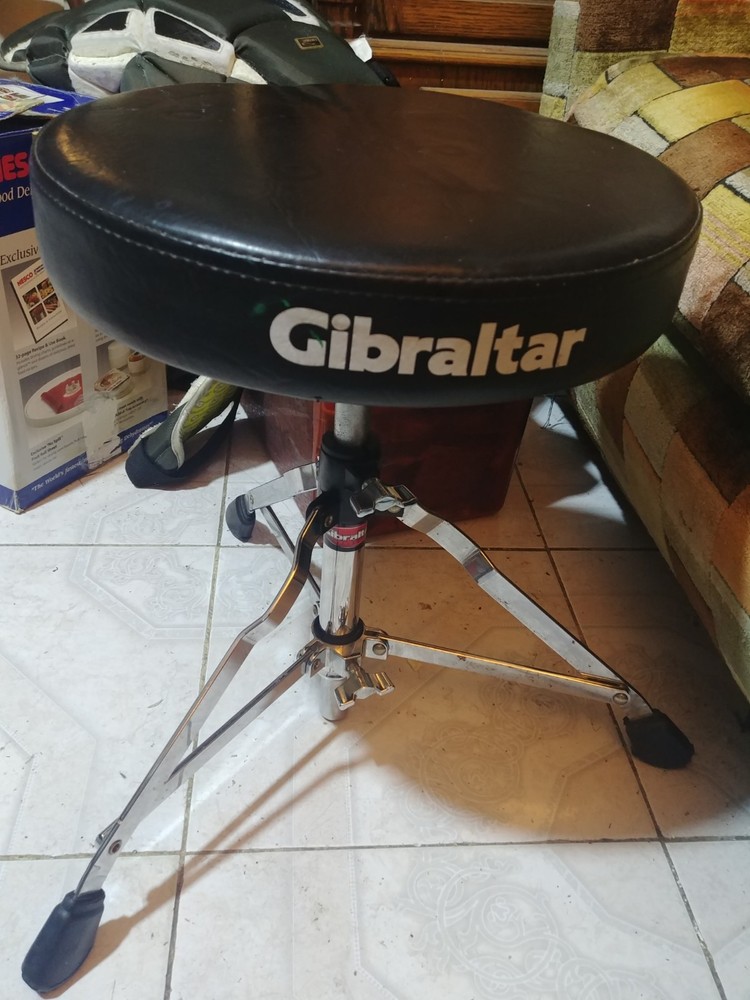 Gibraltar drum throne.