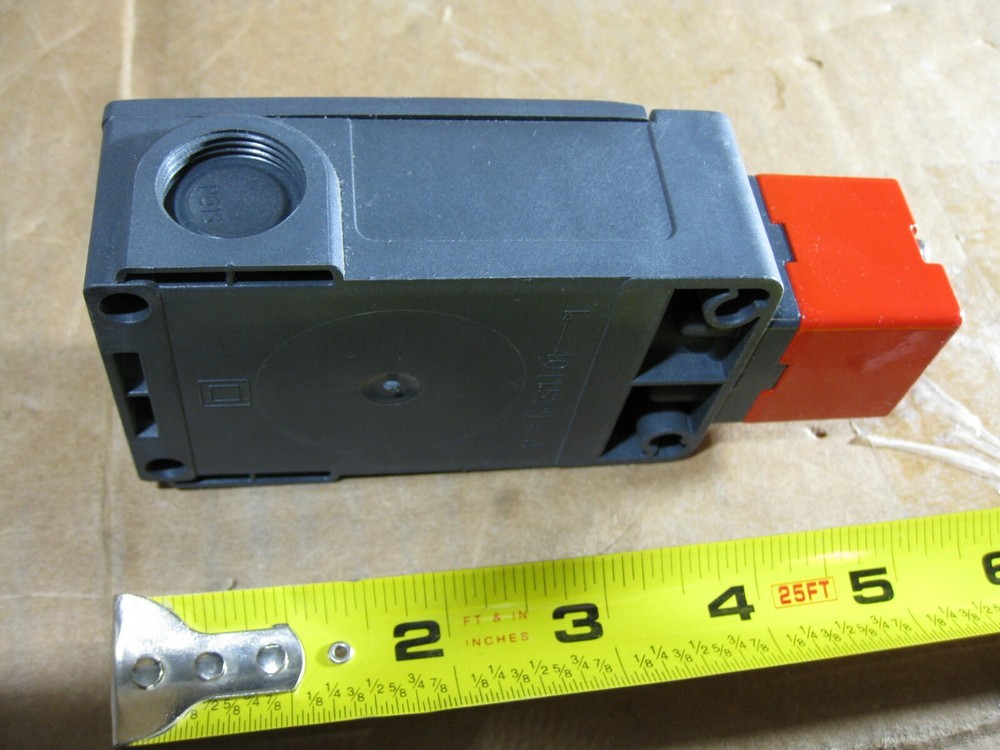 Pizzato FS 2896E024 Safety Switch
