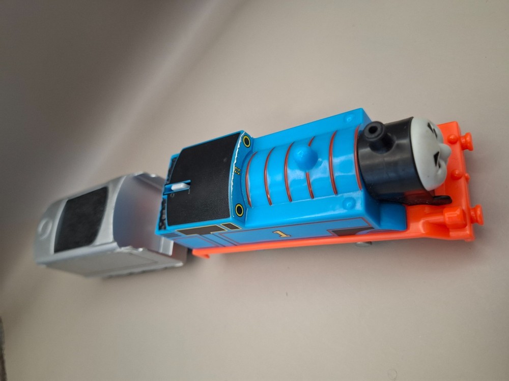 Thomas Hyper Glow Trackmaster Train Motorized - 2017 BLACK LIGHT LED Thomas