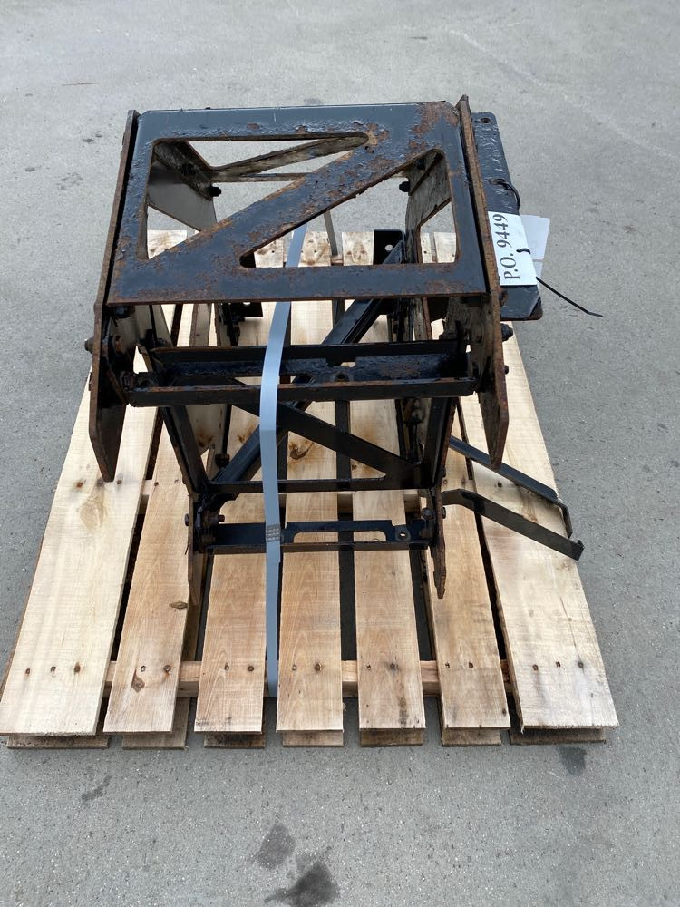 Kenworth Frame Step (722-10225)
