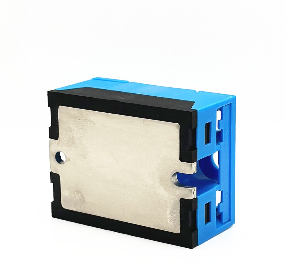 1 pc. New solid state relay SO963460 input 3-32VDC OUTPUT 12-280VAC