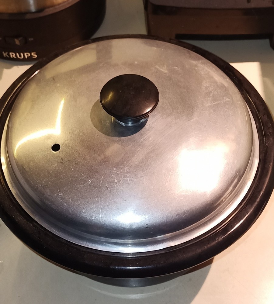 Vintage Roasterette Everhot Casserole Model 858 / Three Quart