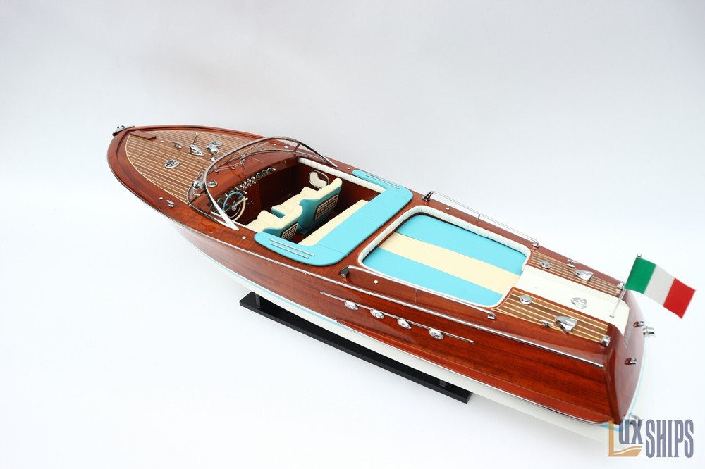 Super Riva Lamborghini Model Ship