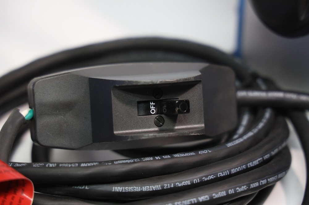 ARRI T2 2000W Tungsten Light, Great Condition