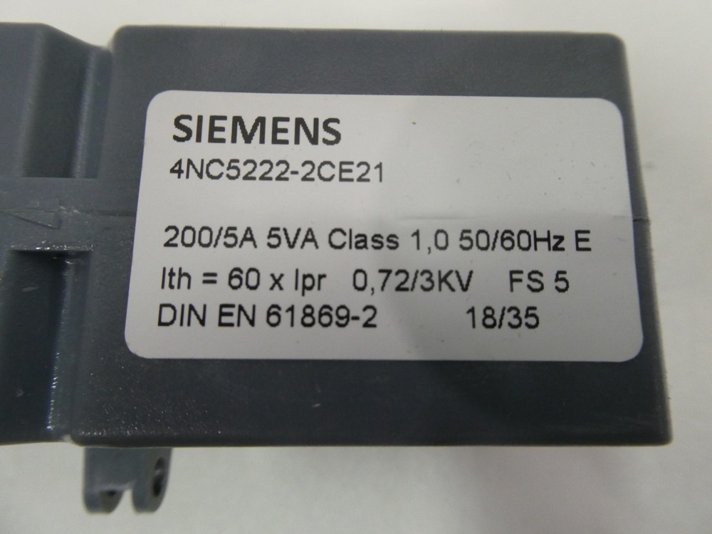 Siemens 4NC5222-2CE21 Current Transformer 200/5a