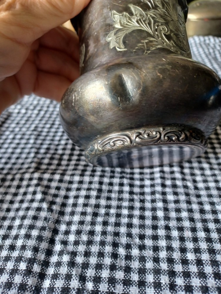 SILVER PLATE CO CREAMER PITCHER L32 USA Beautiful MERIDEN