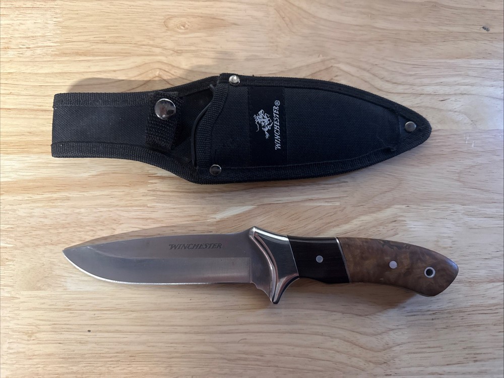 WINCHESTER  Black Fixed Blade 4660614A with Nylon Sheath