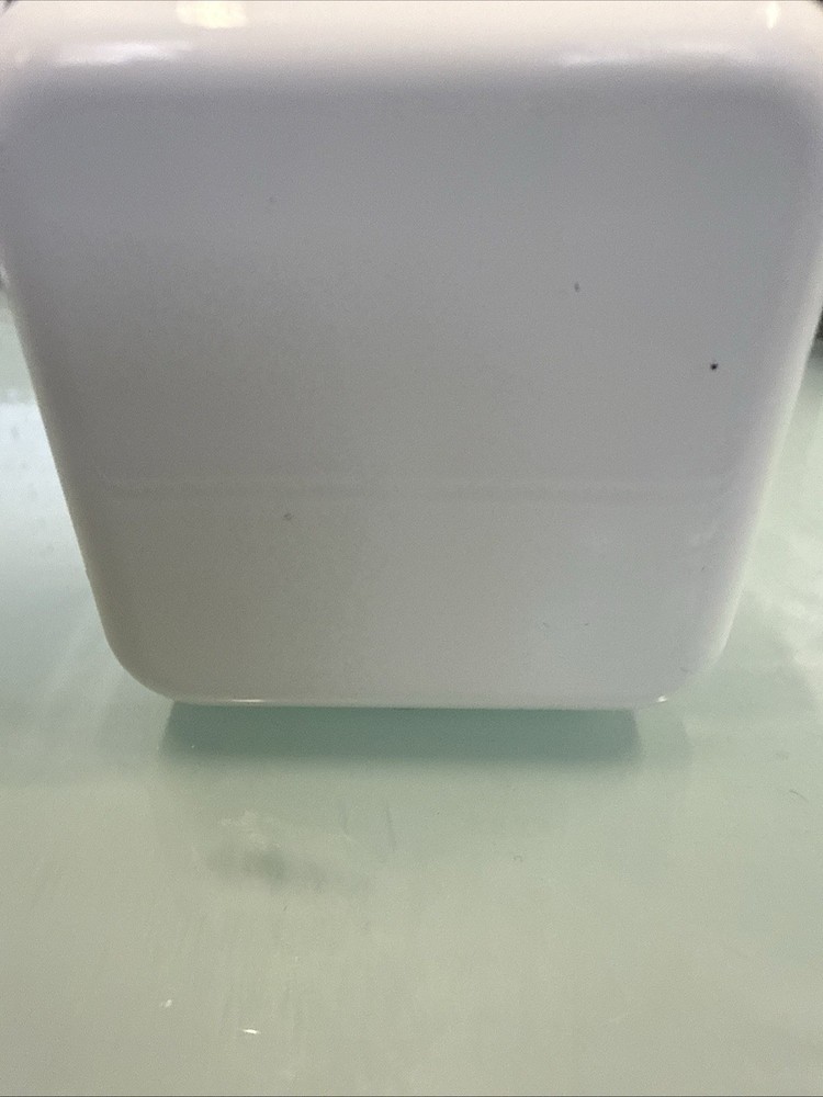 Apple 35W Dual USB-C Port Compact Wall Power adapter REPLACEMENT