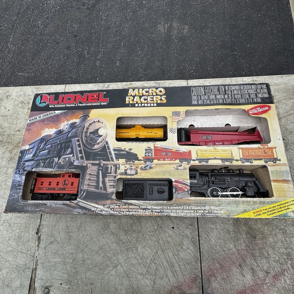 Vintage 1989 Lyonel Micro Racers Express Train Set Complete