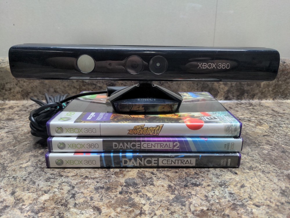 Microsoft Kinect Sensor For Xbox 360 3 Games Lot #ML