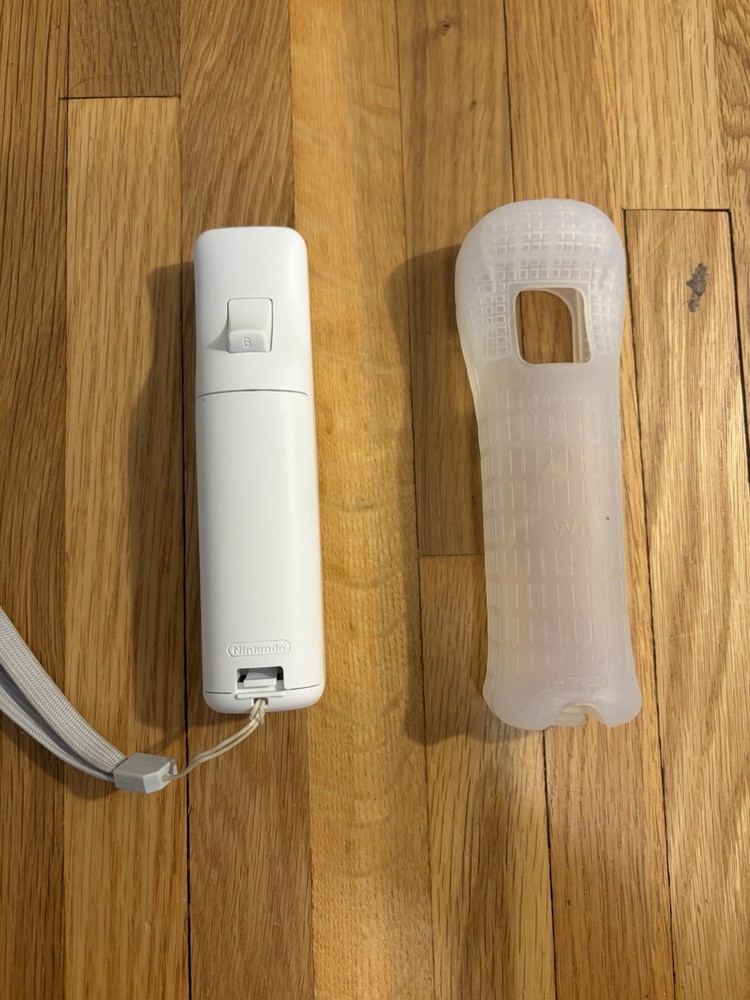 Nintendo Wii Essential Accessory Starter Bundle