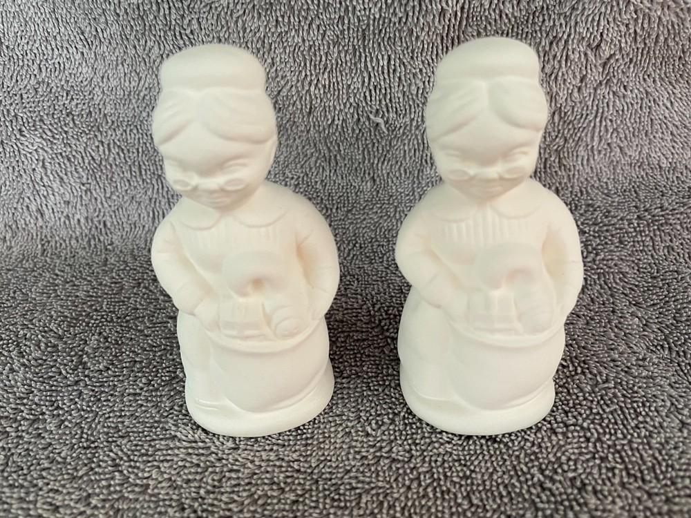 2 Mrs. Clauses Ceramic Bisque Ready-to-Paint A-3*