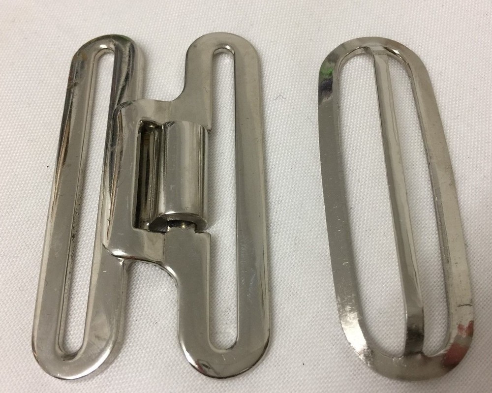 CHROME METAL CLASP BUCKLE - British Army Issue