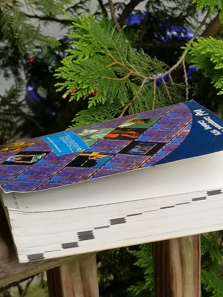 VINTAGE ELECTRONICS BOOK DATA 1979 INTEL COMPONENT DATA CATALOG