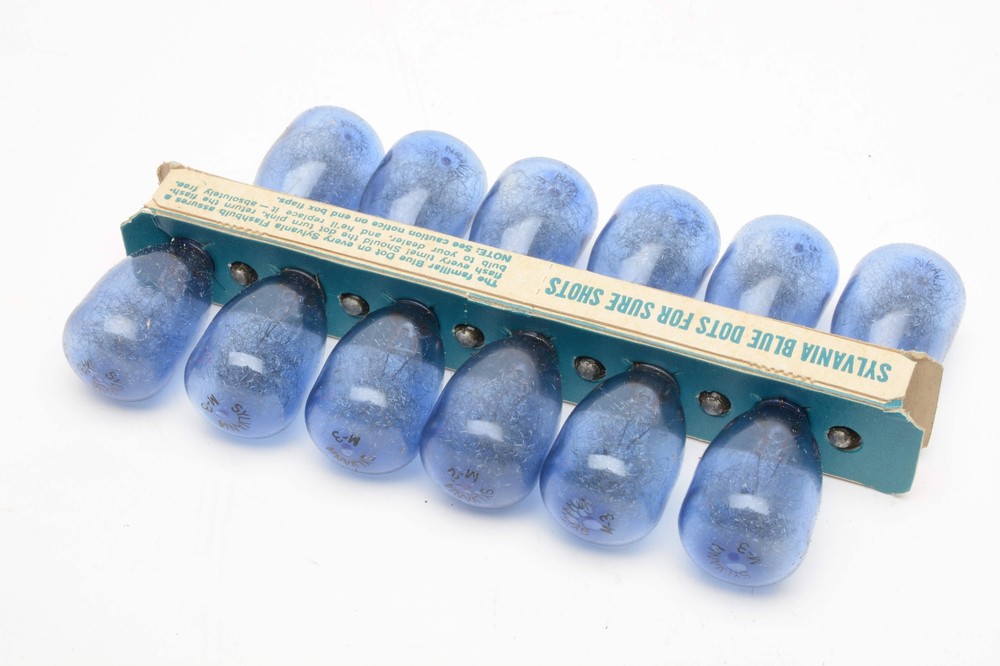 12X GE M3B Flashbulbs (Blue)