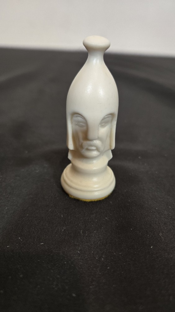 2.5" Mid Century Duncan White Pawn Chess Replacement