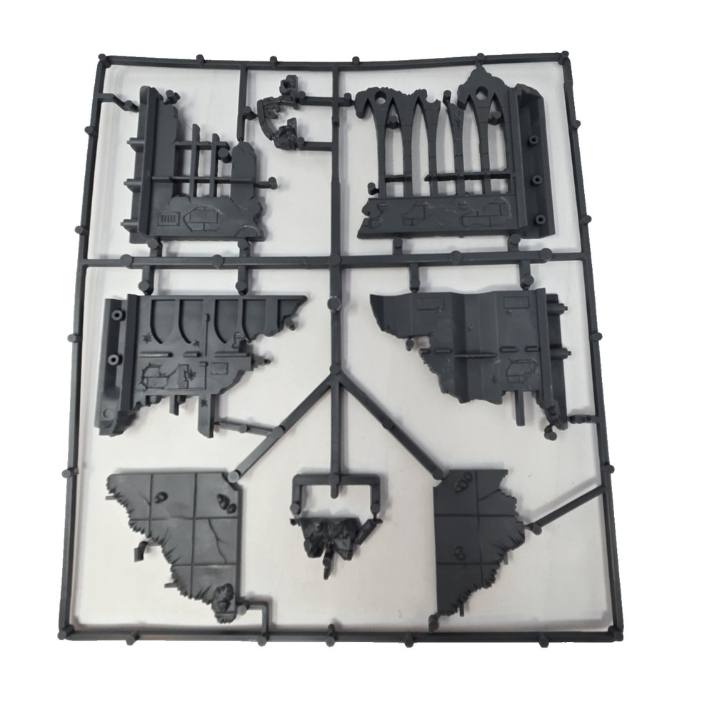 Warhammer 40K Terrain 1998 Games Workshop 3 Sprues +Crashed Aquila Lander OOP