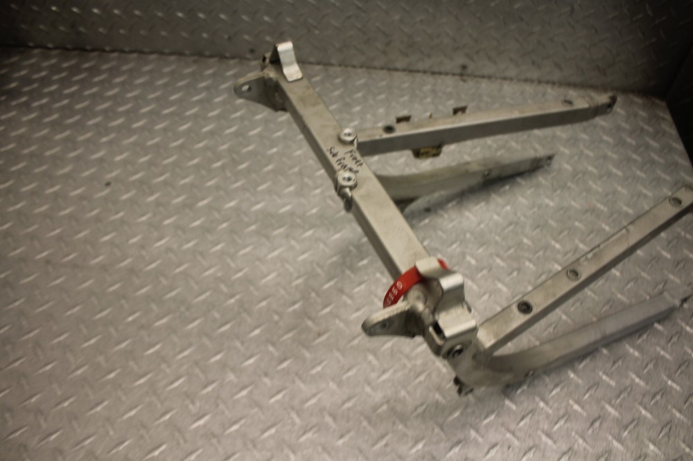 1996 SUZUKI GSXR750 FRONT SUBFRAME SUB FRAME
