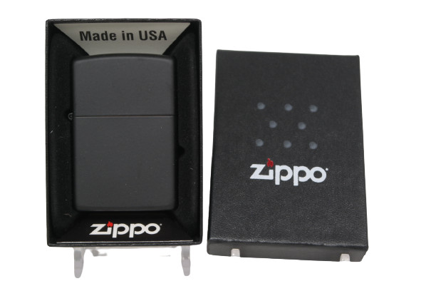 Zippo Regular Matte Pocket Lighter - Black