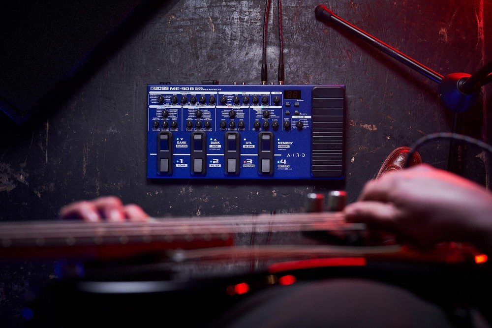 Boss ME-90B Bass Multi-Effects Processor w/ Power Supply