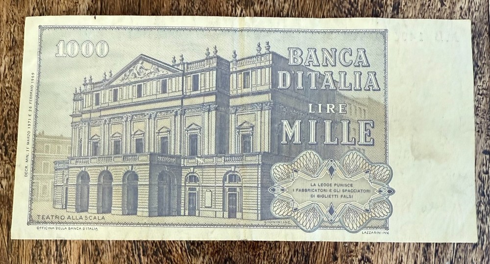1969 Italy 1000 Lire Note ~ Circulated
