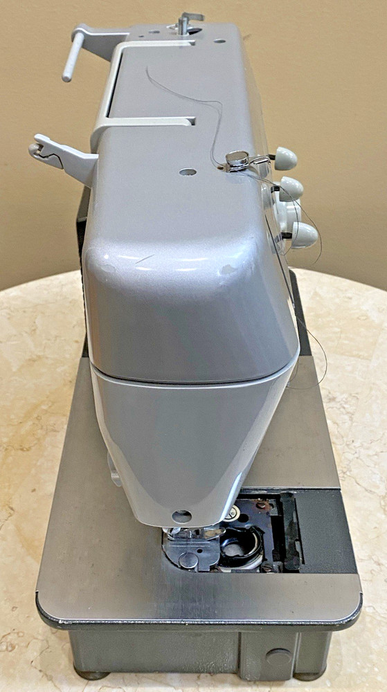 Singer CG500 C Sewing Machine 12 Stitching Grey & Silver Duratec Frame
