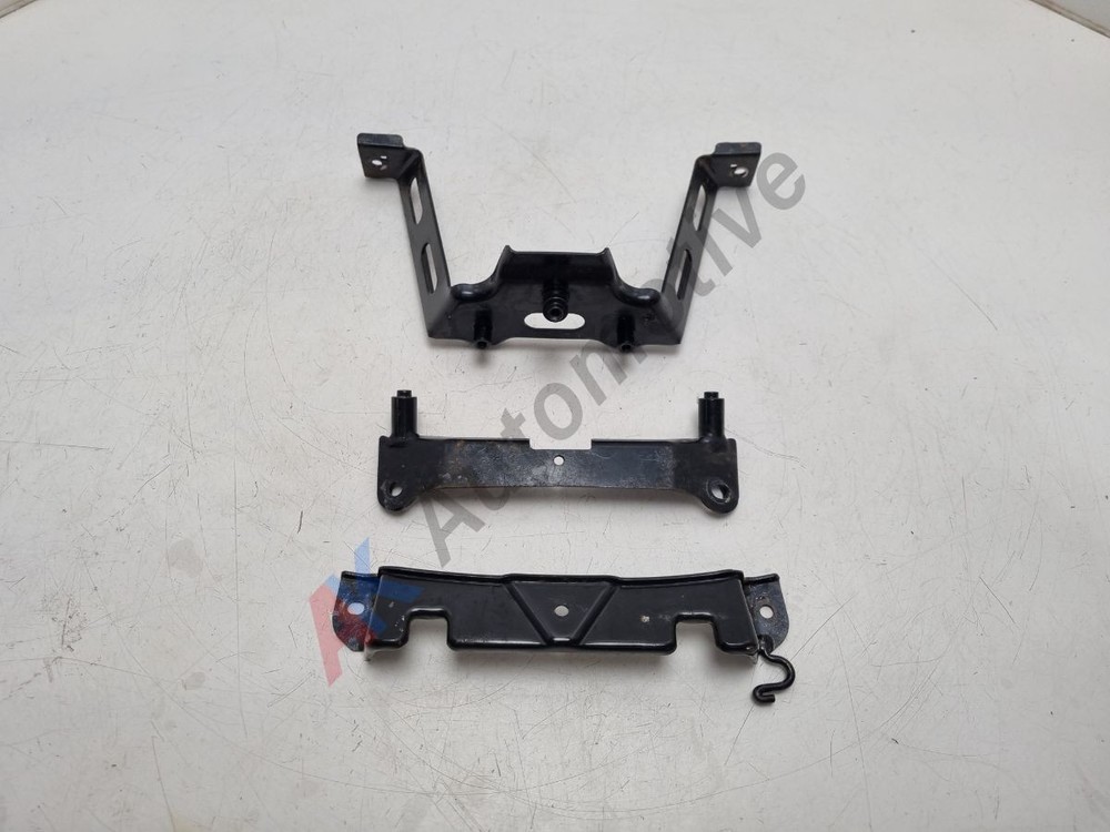 Sym NHT 125 2019~2021 - Engine Mount Brackets