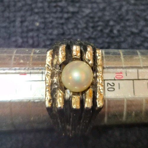 Sterling Silver Ring With Pearl