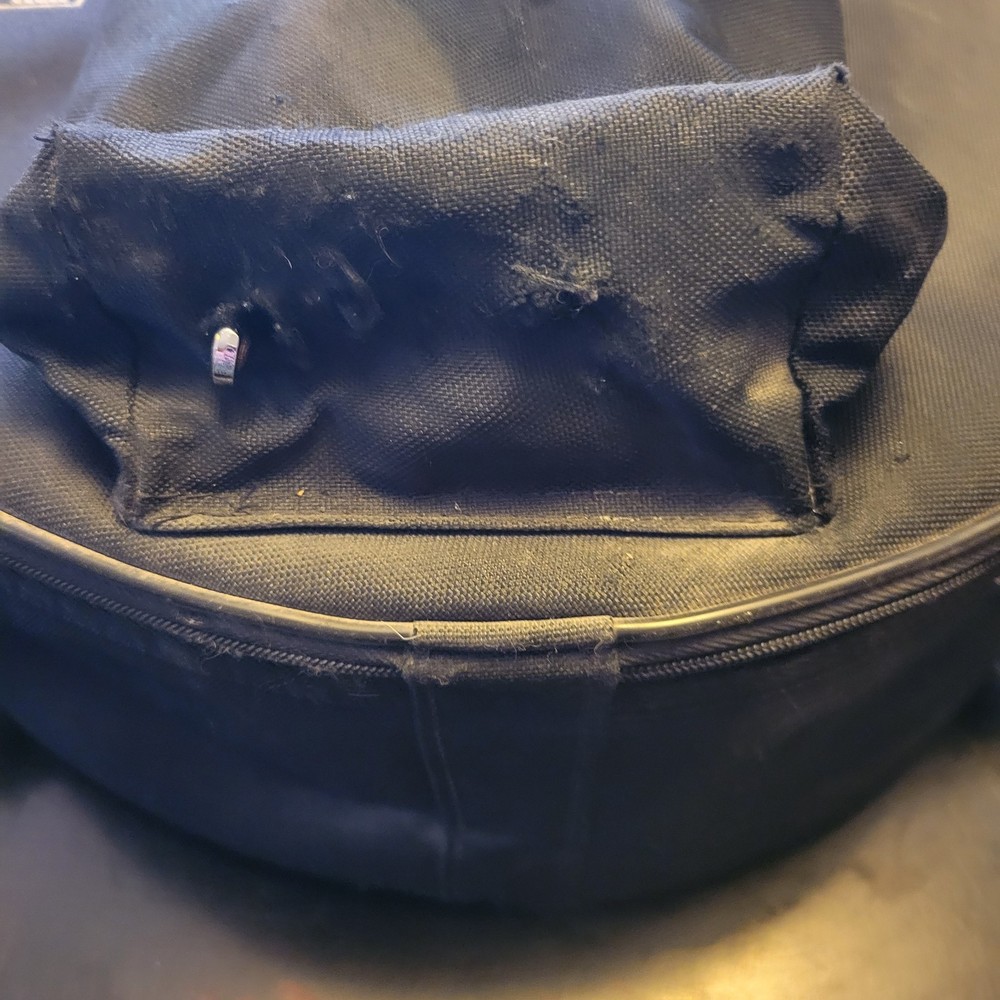 CB700 Snare Drum With Carrying Case Pease See Description